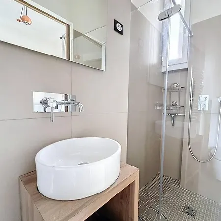 アパート Luxurious 3-bedroom Flat カンヌ