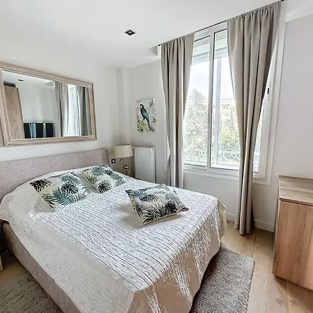 アパート Luxurious 3-bedroom Flat カンヌ