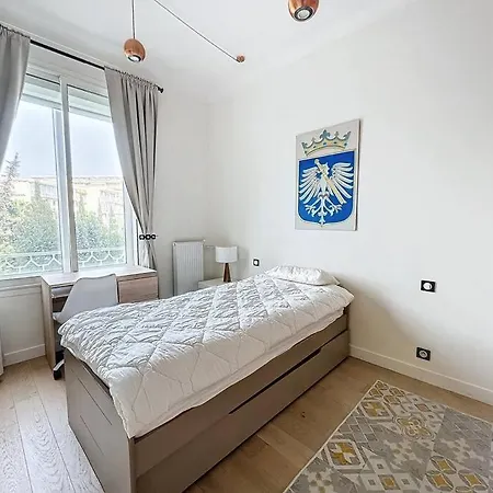 Luxurious 3-bedroom Flat Apartman *