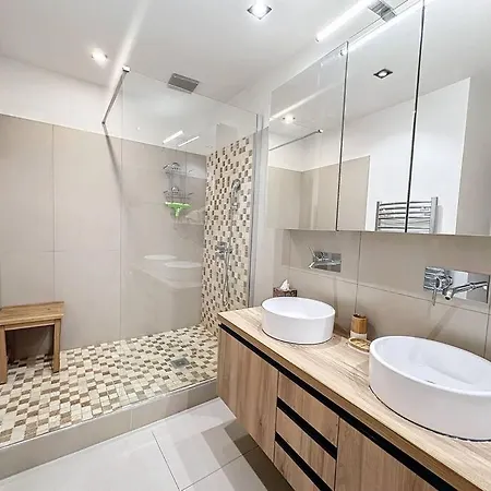 Luxurious 3-bedroom Flat カンヌ